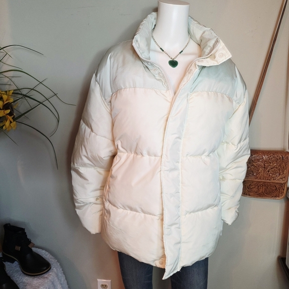 Fabletics Light Cream Puffer Jacket - Picture 3 of 8